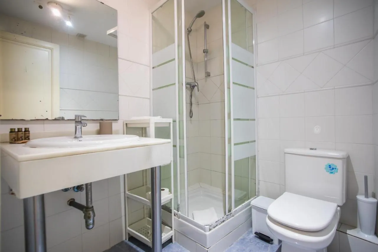 Apartment 42Man1018 Centrally Located Flat In Sant Antoni Barcelona