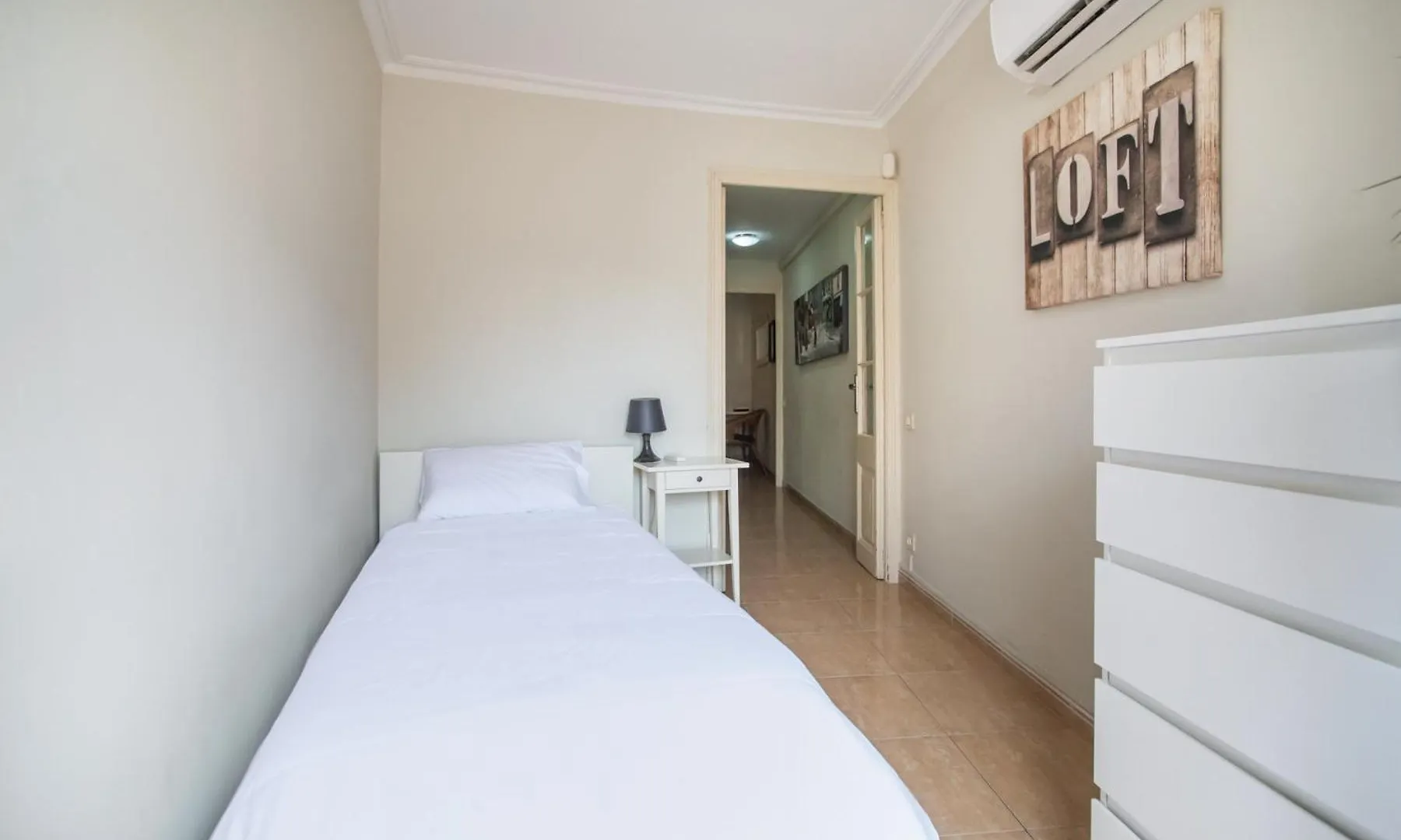 42Man1018 Centrally Located Flat In Sant Antoni Barcelona 0*,  Spain